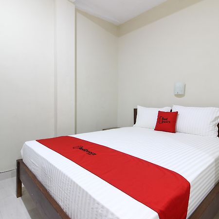 RedDoorz near Jogja Kembali Monument 3 Hotel Kalasan Exterior foto